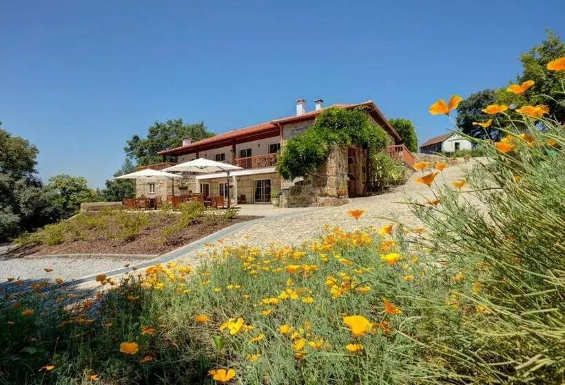 تختخواب و صبحانه Quinta Do Farfalho