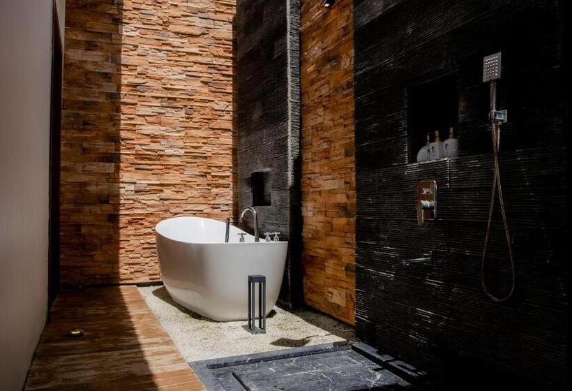 Hotel Amphitrite Resort