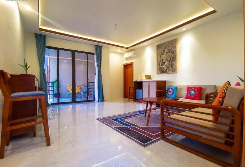 Hotel Amphitrite Resort