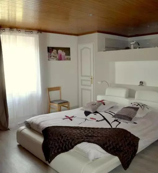 Aamiaismajoitus (B&B) La Douce Parenthèse   3 Chambres D Hôtes Accueil Motards