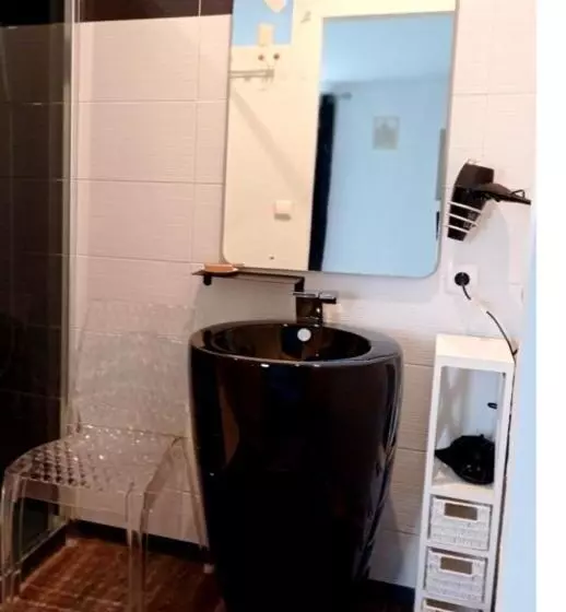 Aamiaismajoitus (B&B) La Douce Parenthèse   3 Chambres D Hôtes Accueil Motards