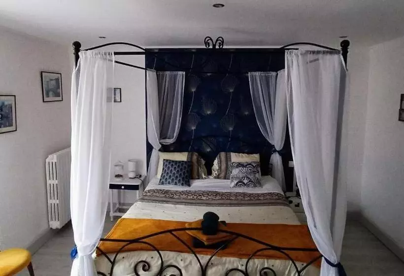 Aamiaismajoitus (B&B) La Douce Parenthèse   3 Chambres D Hôtes Accueil Motards