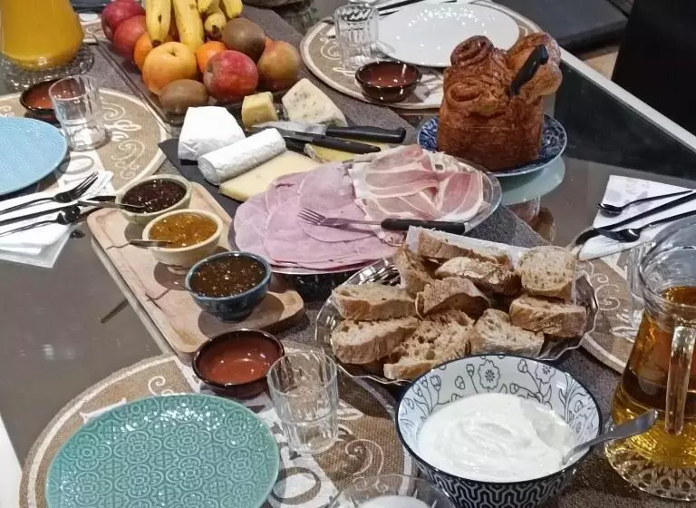 Aamiaismajoitus (B&B) La Douce Parenthèse   3 Chambres D Hôtes Accueil Motards