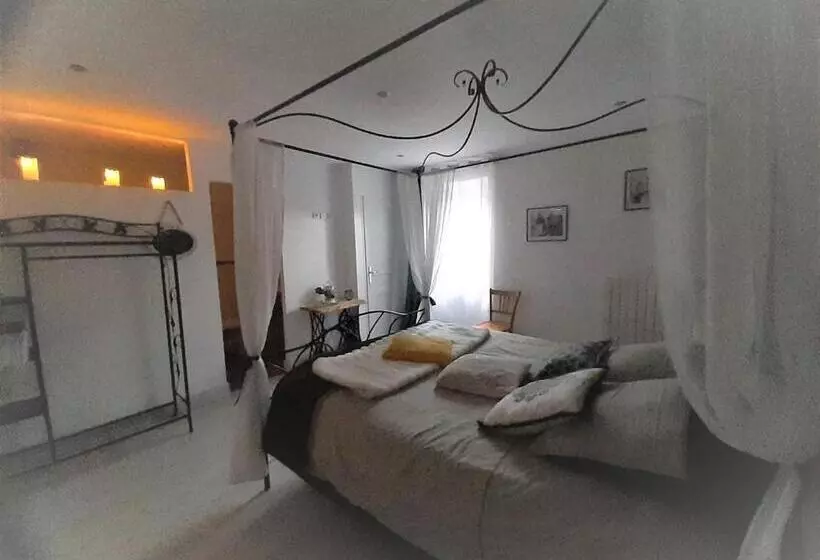 Aamiaismajoitus (B&B) La Douce Parenthèse   3 Chambres D Hôtes Accueil Motards