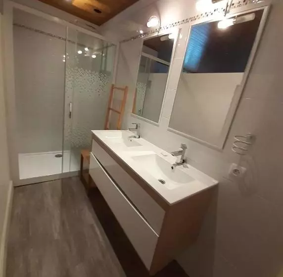 Aamiaismajoitus (B&B) La Douce Parenthèse   3 Chambres D Hôtes Accueil Motards