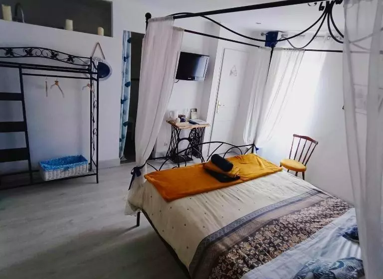 Aamiaismajoitus (B&B) La Douce Parenthèse   3 Chambres D Hôtes Accueil Motards