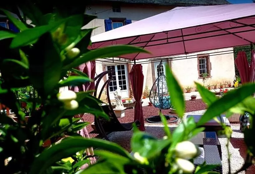 Aamiaismajoitus (B&B) La Douce Parenthèse   3 Chambres D Hôtes Accueil Motards