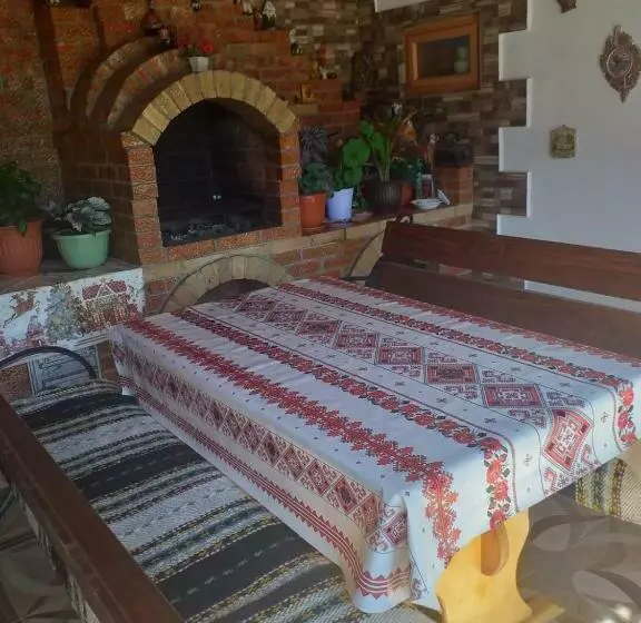 پانسیون Casa I G Prindii