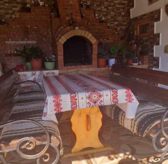 بنسيون Casa I G Prindii