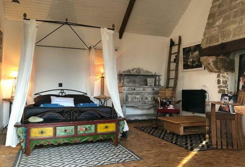 Пансион Gite D Hôte Romantique Et Artistique Au Coeur De Locronan