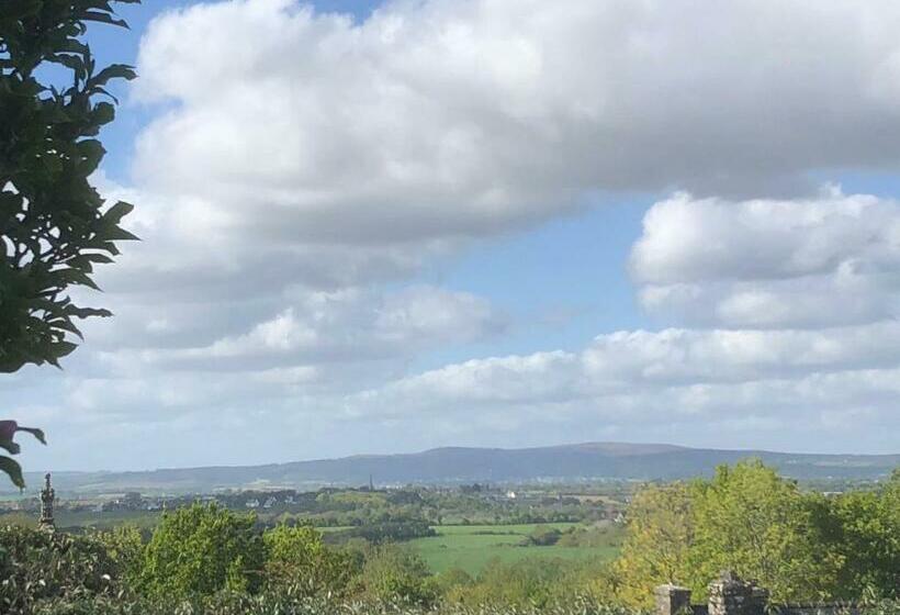 Пансион Gite D Hôte Romantique Et Artistique Au Coeur De Locronan