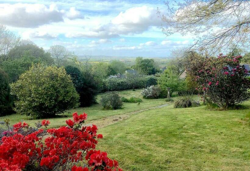 Пансион Gite D Hôte Romantique Et Artistique Au Coeur De Locronan
