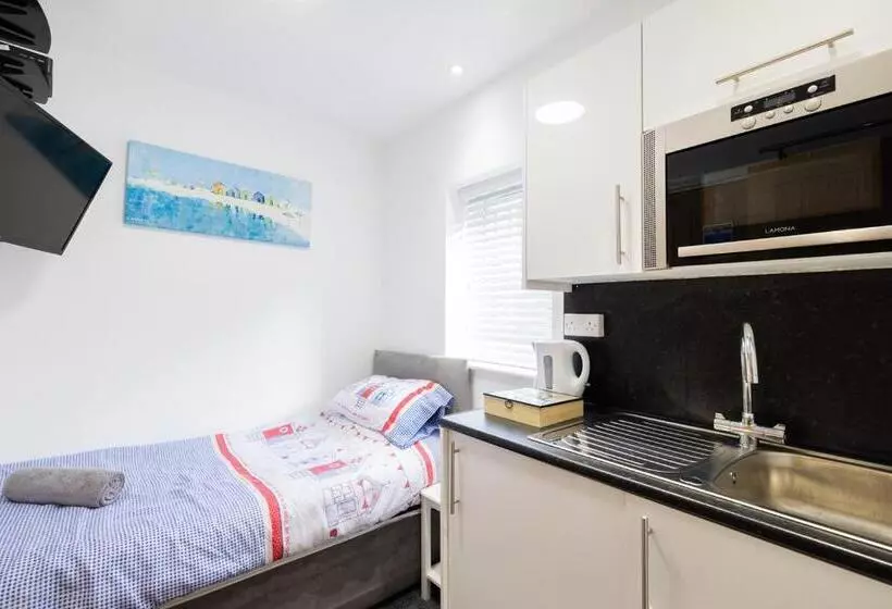 پانسیون Hillcrest Studio Apartments