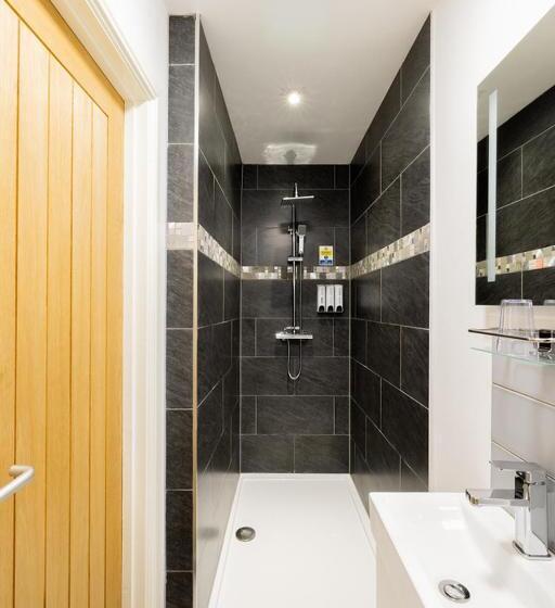 פנסיון Hillcrest Studio Apartments