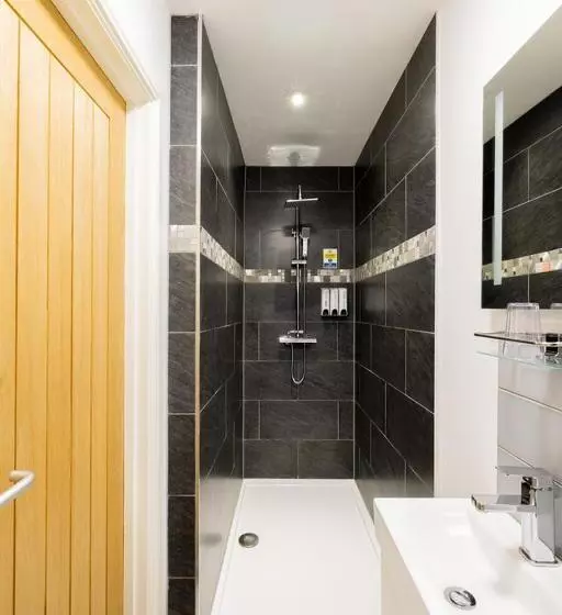 پانسیون Hillcrest Studio Apartments