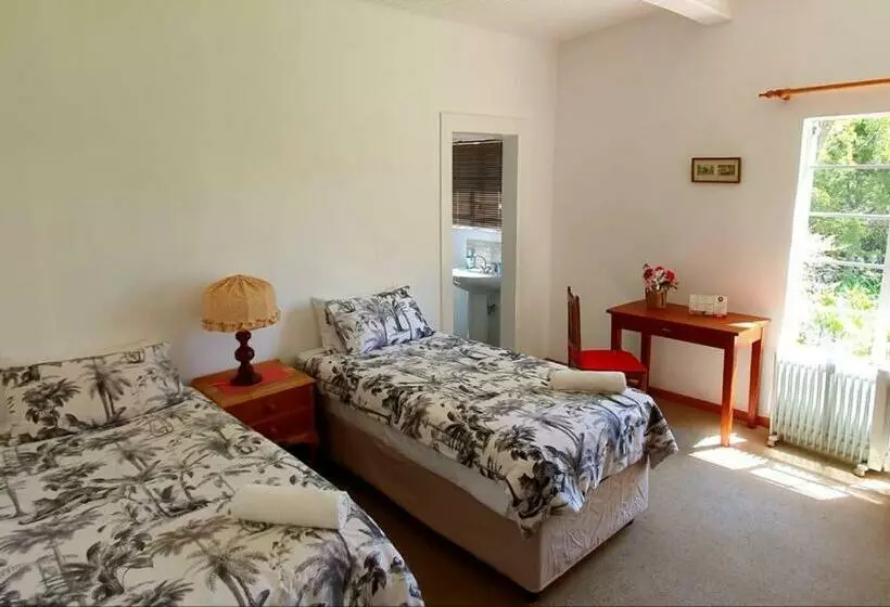 پانسیون L Orange Guesthouse