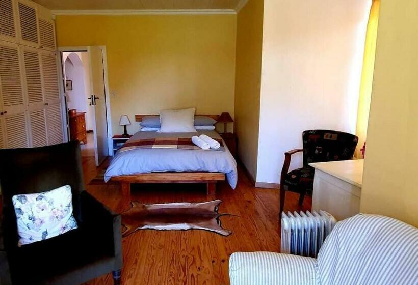 Pension L Orange Guesthouse