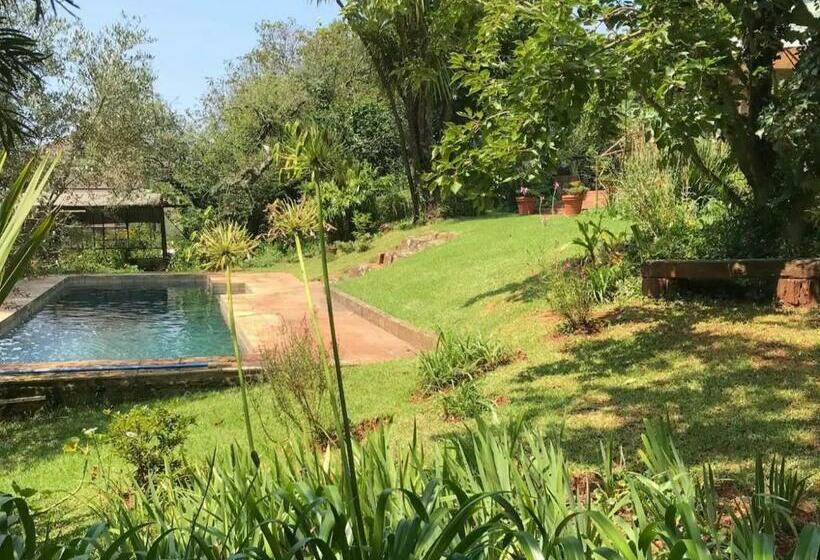 Pension L Orange Guesthouse