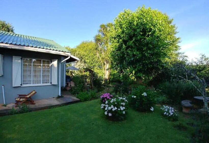 Pension L Orange Guesthouse