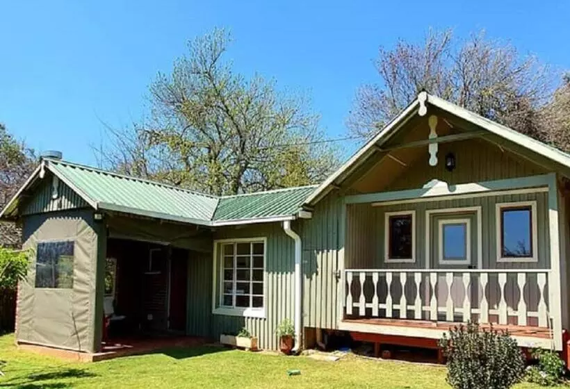 پانسیون L Orange Guesthouse