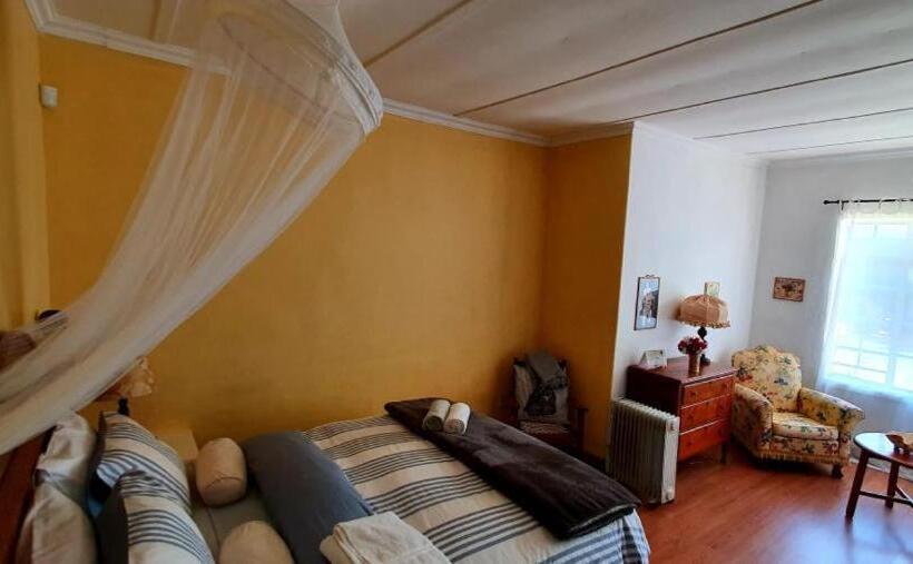 Pension L Orange Guesthouse