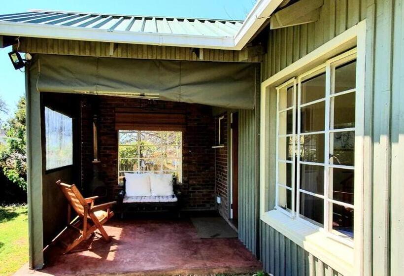 Pension L Orange Guesthouse