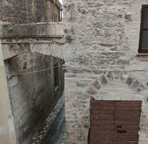 Pensjonat Traivicolidifoligno