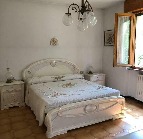 B&b Villa Rosella Appartamento Completo Di Camera Matrimoniale E 2 Letti Singoli