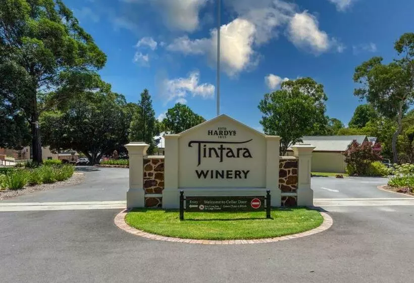 Aamiaismajoitus (B&B) Settlers Cottage