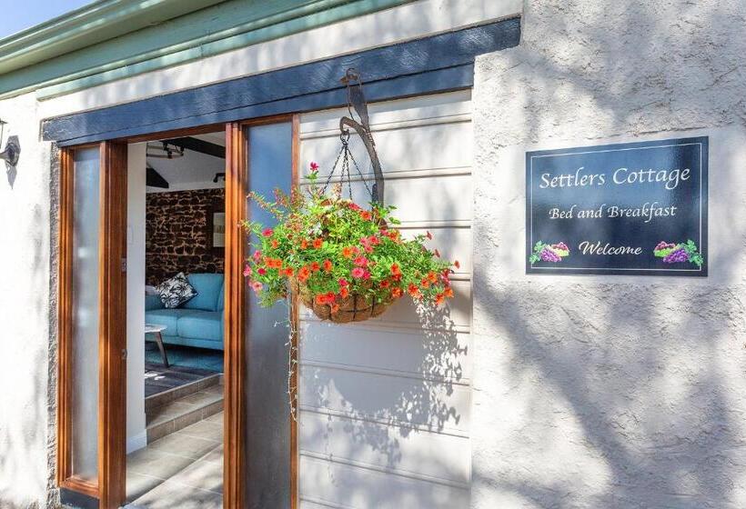 مبيت وإفطار Settlers Cottage