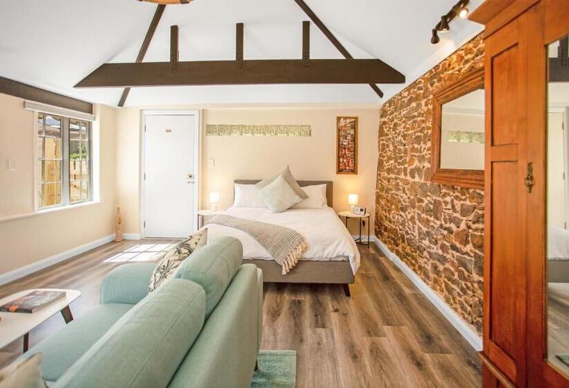 مبيت وإفطار Settlers Cottage