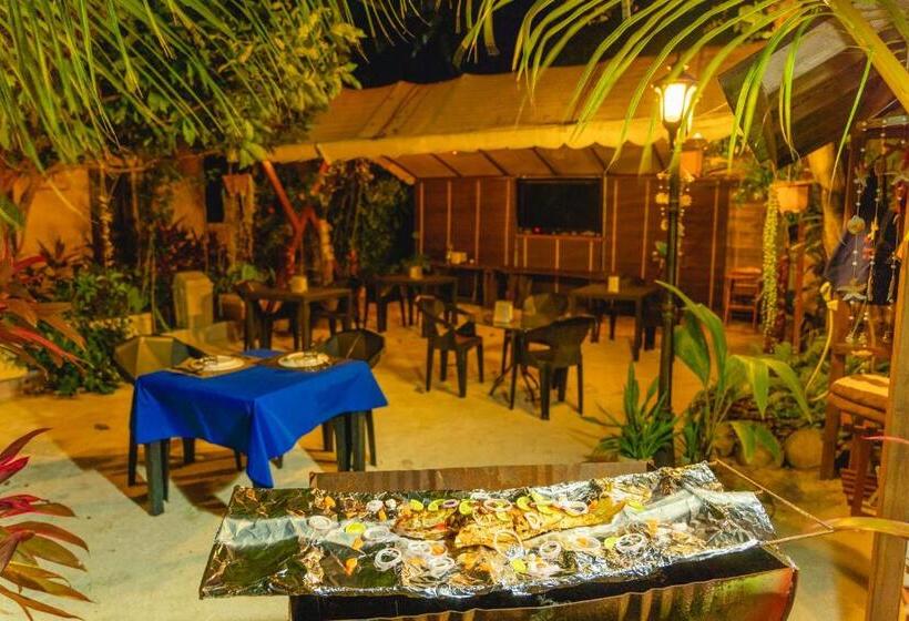 هتل Daisy Cottage Dhangethi