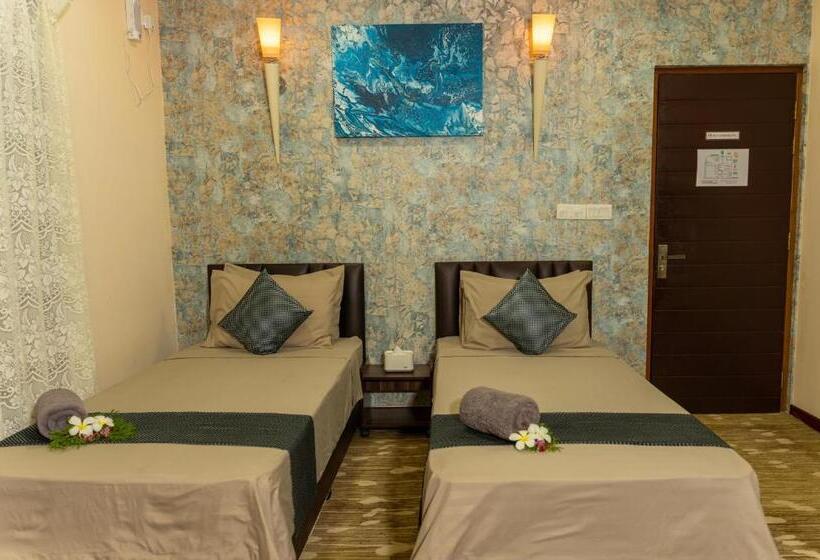 هتل Daisy Cottage Dhangethi