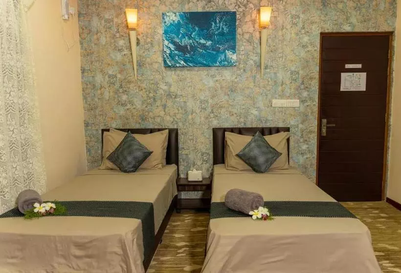 هتل Daisy Cottage Dhangethi