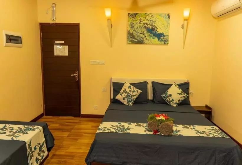 هتل Daisy Cottage Dhangethi