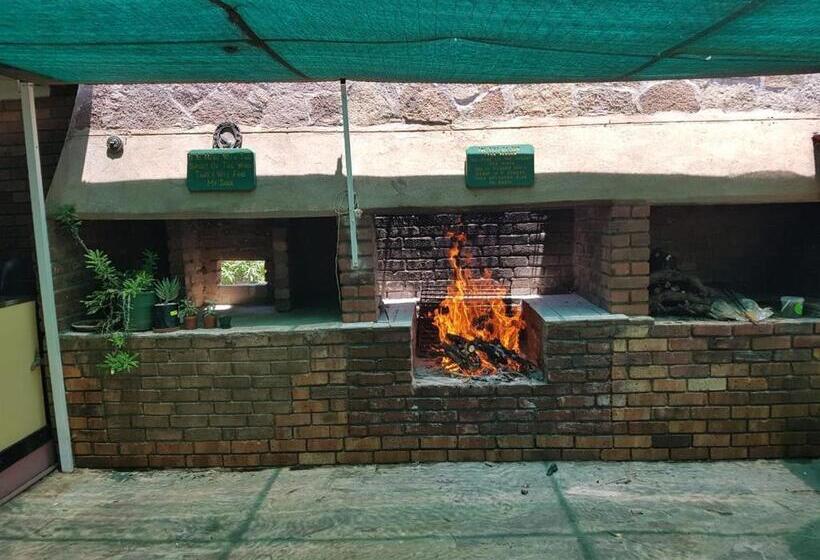 Отель Orangeriverguestfarm