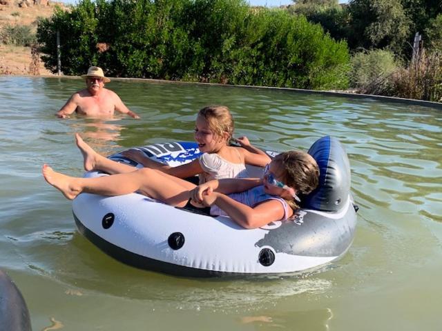 Отель Orangeriverguestfarm