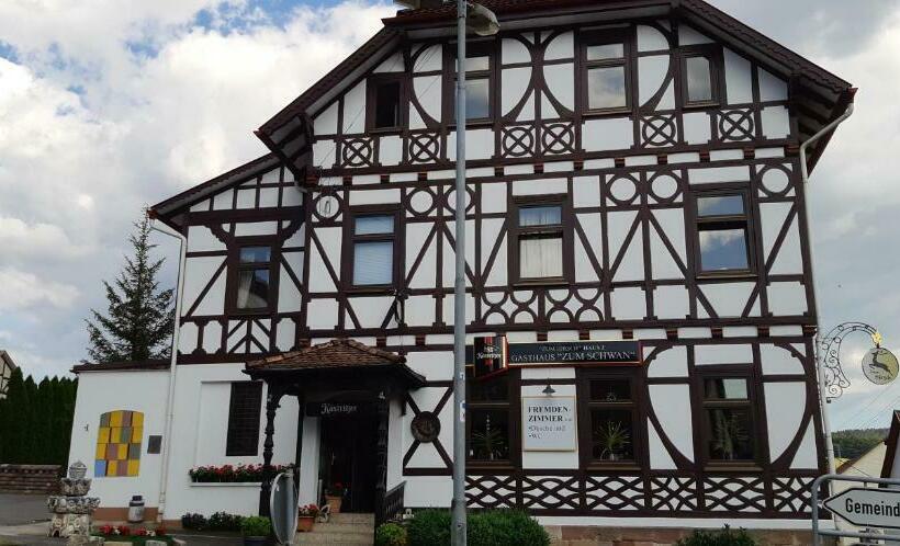 Отель Pension Hirsch/schwan