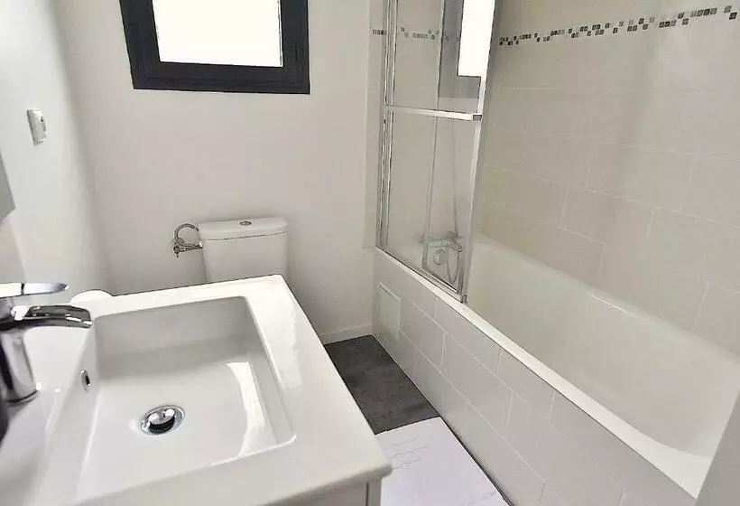 Hotelli Welcome Home