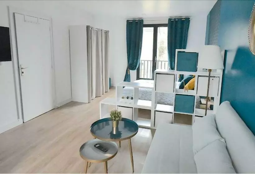 Hotelli Welcome Home