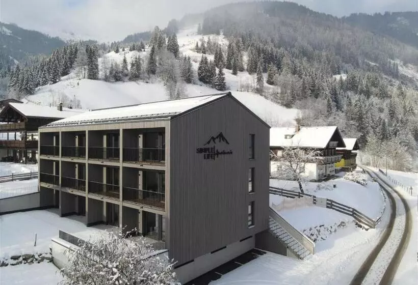 Simple Life Apartments