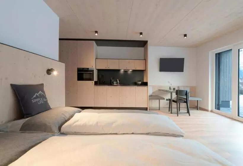 Simple Life Apartments