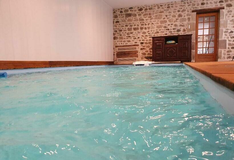 민박 Auverg Nature Chambre Combrailles