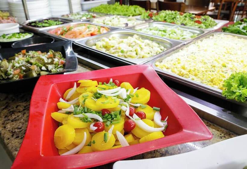 בית מלון כפרי San Rafain