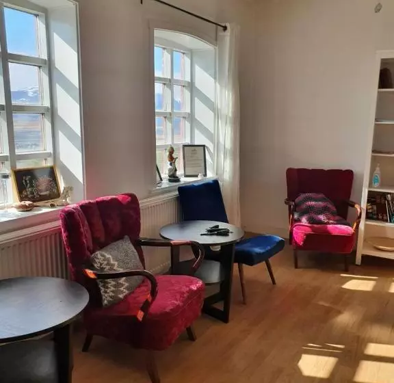 پانسیون Helluland Guesthouse