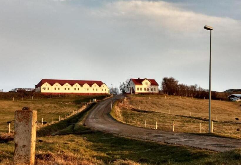 ペンション Helluland Guesthouse