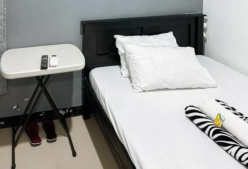 Reddoorz At S B Lodge Taguig
