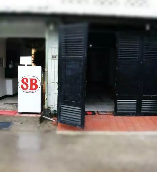 Reddoorz At S B Lodge Taguig