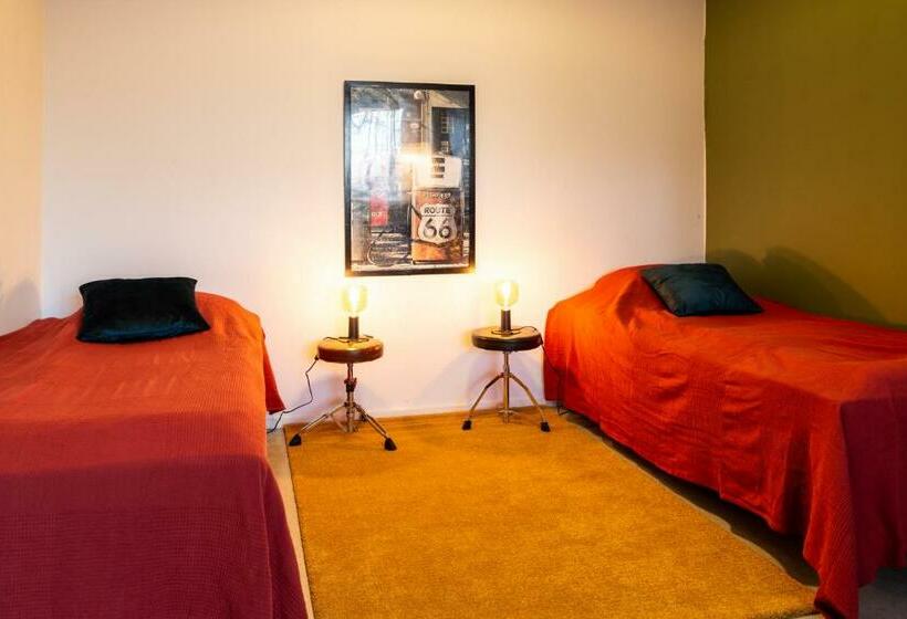 Kulkuri Hostellit Hämeenlinna