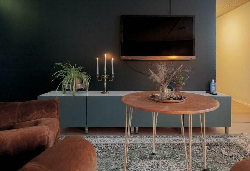 Kulkuri Hostellit Hämeenlinna